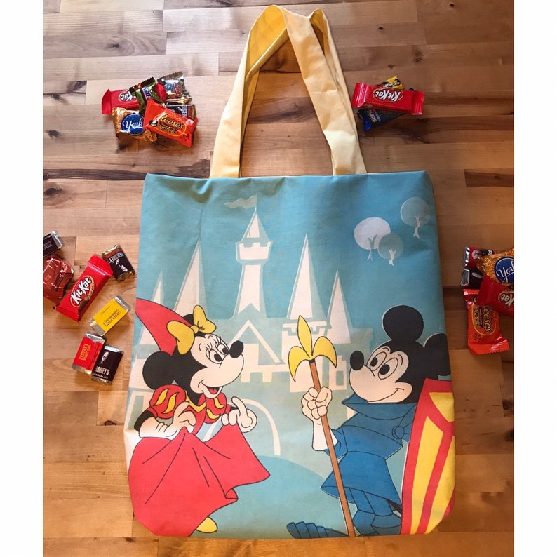 Disney/'s Vintage Mickey Minnie Fantasyland Tote Beach Trick or Treat Bag
