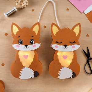 Fuchslaterne mit offenen und geschlossenen Augen als Bastelvorlage für St. Martin
