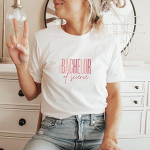 Bachelor Abschluss | personalisiertes Shirt | Geschenk zum Uniabschluss | Bachelorabschluss | Bachelor of Arts | Bachelor of Science