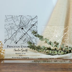 Placa de acrílico com mapa do campus personalizado, presente com mapa da faculdade para um amigo, placa de acrílico com mapa da universidade, presente de formatura personalizado, turma de 2025