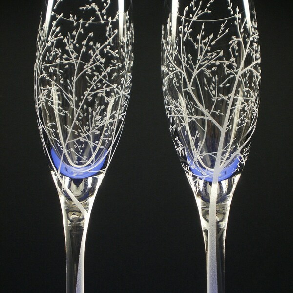 Autumn Wedding Flutes . Branches and Leaves . 2 Hand Engraved Champagne Flutes . Bridal Party Gift