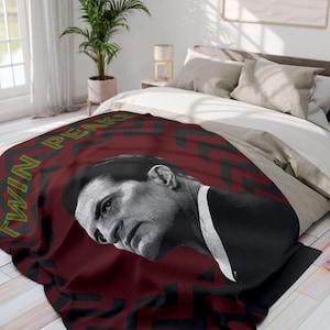 Retro Twin Peaks Plush Blanket | Cult Class Movie Throw | Vintage Agent Cooper Fleece Blanket | 90&#39;s Movie Home Decor | David Lynch Decor