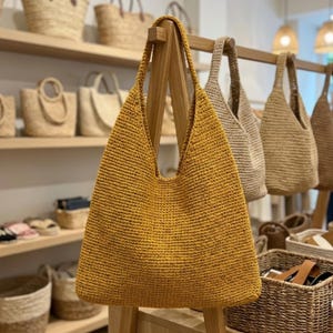 Crochet Shoulder Bag Pattern, Minimalist Hobo Bag PDF (ENG & FR)