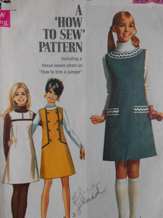 Vintage 60s Mod Round Neck Jumper Dress 
