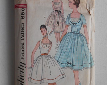 Vintage 60s Full Skirt Dress, Summer Sleeveless Sundress, Triangle Scarf Sewing Pattern Simplicity 3918 Size 12 Bust 32