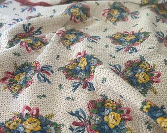 Vintage Summer Cottage Charm Coverlet Bedspread Quilt Bedding