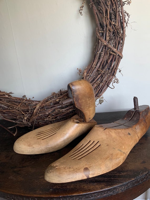Vintage RedHead Shoe Stretcher Industrial Farmhouse Vanity Wall Decor Rochester O.A Miller Shoe Tree Wooden Cobbler Tool Rustic Primitive