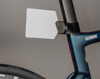 Race number plate holder for Garmin Quarterlock – including adhesive numbers