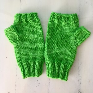 Green Fingerless Gloves Wool Wrist Warmers Hand Knit Made in the USA Fingerless Gloves Mittens Wool Hand Warmers image 5