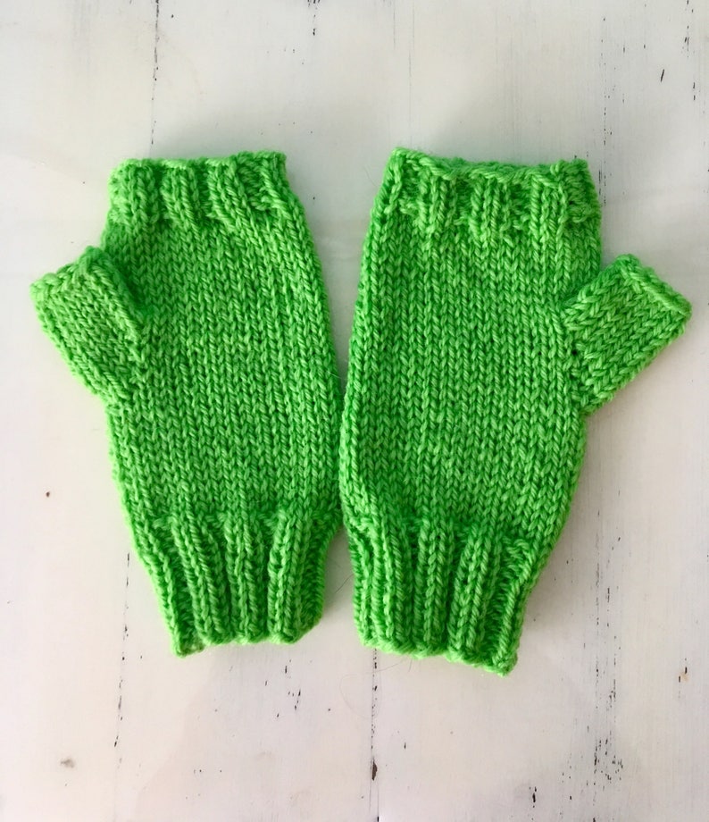 Green Fingerless Gloves Wool Wrist Warmers Hand Knit Made in the USA Fingerless Gloves Mittens Wool Hand Warmers image 5