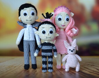 Isadora Moon, Mirabelle, Emerald, Honeyblossom, Vampire Doll, Pink