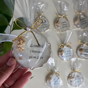 Bomboniera magnetica personalizzata, magnete epossidico, regalo di fidanzamento, bomboniere per addio al nubilato, magnete con fiori secchi per gli ospiti, regali di nozze, magnete per matrimoni