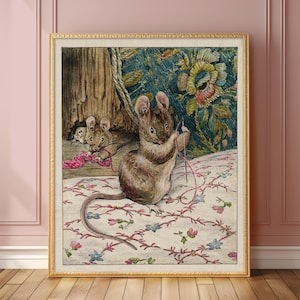 Los ratones trabajando: enhebrando la aguja de Beatrix Potter / Descarga digital de bellas artes vintage / Ilustración para dormitorio infantil, Cottagecore