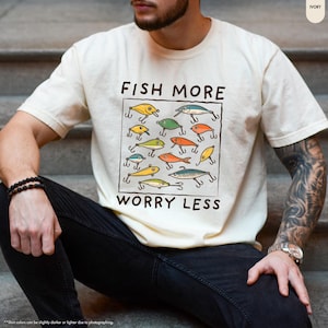 Comfort Colors® Funny Fishing Shirt, Fish More Worry Less, Fishing Dad Shirt, Gift For Dad, Fishing Lover Shirt, Fish Hunting, Fisherman Tee bild 4