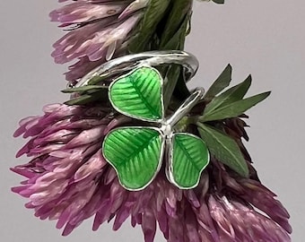 Enamel Shamrock (Clover) Ring