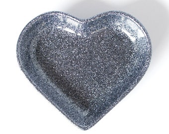 Love Heart resin trinket dish bowl, in fine charcoal grey metal glitter.