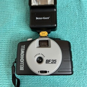 Bell + Howell 35mm Plastic Camera flash case