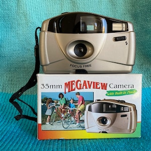 35mm megaview Focus free Camera