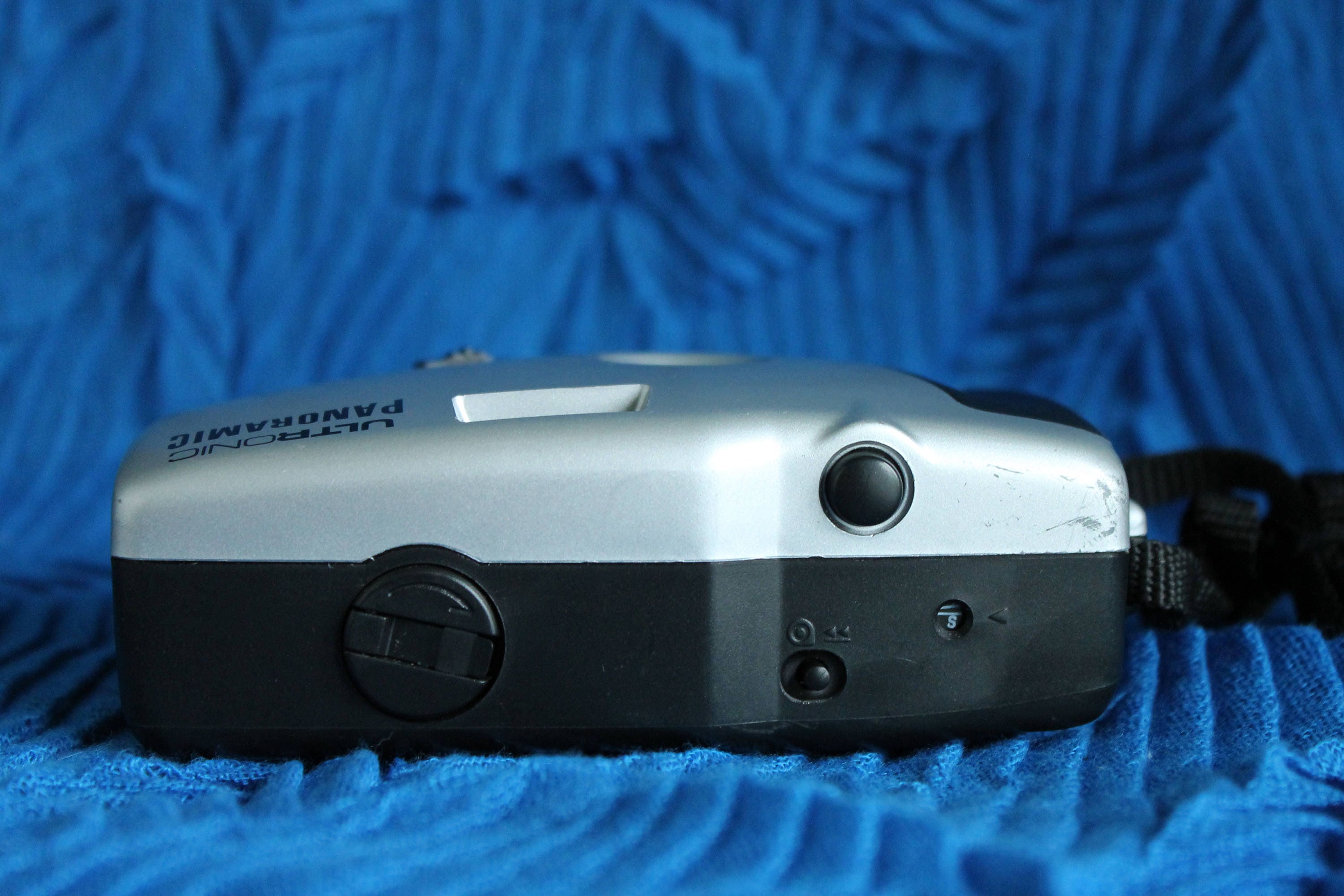 Ultronic Panoramic 35mm camera silver