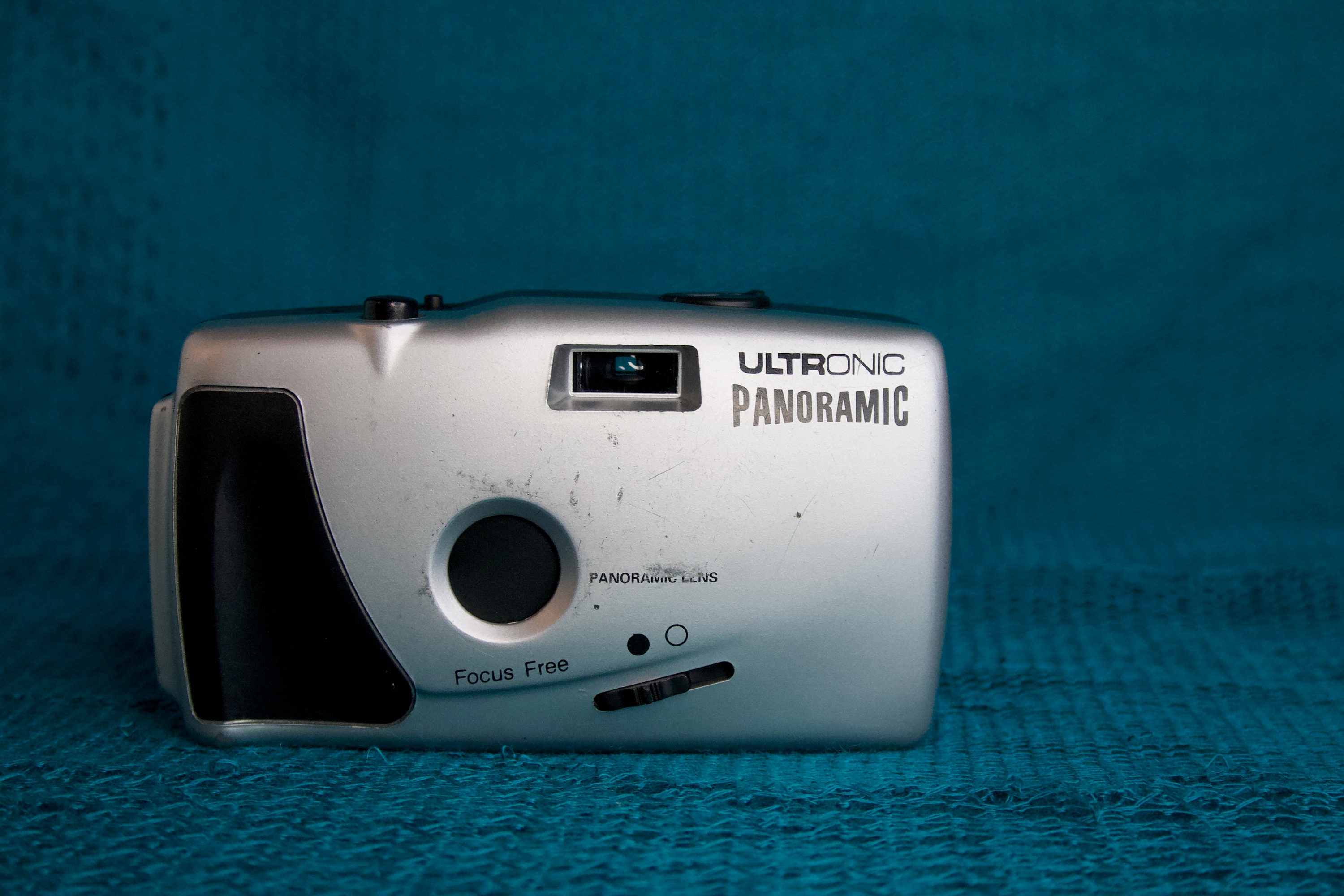 Ultronic Panoramic 35mm camera silver