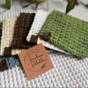 Farmhouse Pot Holder | Hot Pad| Trivet| Thick Hot Pad | Crochet | Leather Tag| Pot Holder | House warming gift | Wedding Gift |Kitchen
