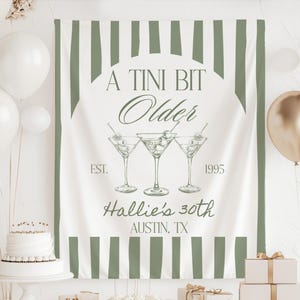 Ein etwas älteres Schild, Dirty Martini Print Backdrop, ANY AGE Martini Geburtstagsschild, 30. Geburtstagsbanner, Meilenstein-Geburtstagsschild