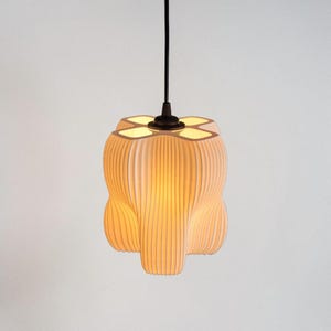 Organisk pendelskärm, designer vardagsrumslampa, texturerad lampa, 3D-tryckt pendellampa, minimalistisk, tillverkad i Frankrike