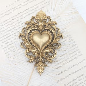 Sacred heart wall decoration ex voto – romantic Baroque decor – Marie Antoinette/Bridgerton style – Rococo cabinet of curiosities –