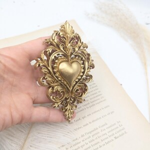 Sacred heart wall decoration ex voto – romantic Baroque decor – Marie Antoinette/Bridgerton style – Rococo cabinet of curiosities – image 4