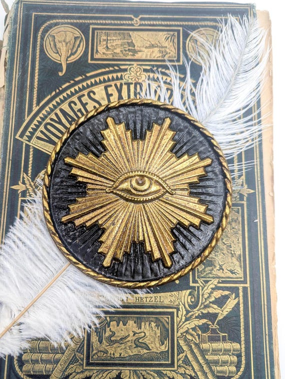 Oeil illuminati doré - Decoration occultisme et esoterique, symbole franc-maçons, cabinet de curiosité - all seeing eye decor spirituel
