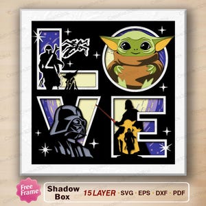 Puede incluir: Una obra de arte en caja de sombra con la palabra "LOVE" formada por personajes de Star Wars. La "L" presenta al Mandaloriano, la "O" tiene a Baby Yoda, la "V" tiene a Darth Vader y la "E" tiene una silueta con un sable de luz.