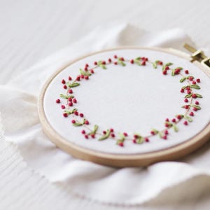 Floral Wreath Embroidery Pattern - Digital Download, Step-by-step Guide ...