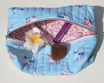 Bolsa de maquillaje de caniche estándar: bolsa de cosméticos hecha a mano, regalo de caniche, almacenamiento de viaje con cremallera