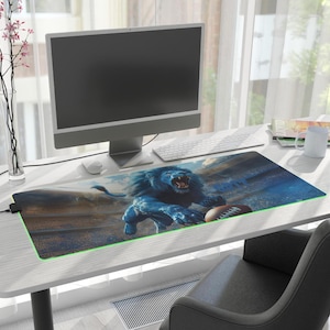 Tapis de souris gaming LED Detroit Football | Tapis de bureau lumineux avec GRIT | Décoration de bureau Lions