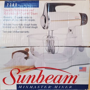 Sunbeam Deluxe Mixmaster Mixer with Dough Hooks in original box