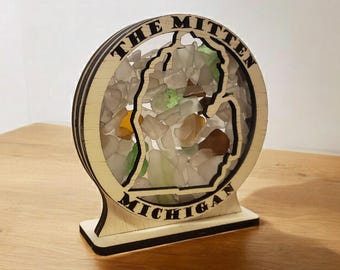 Michigan The Mitten Round Sea Glass Shadowbox Display Single Sided, Window Hanging, Double Sided Shine-through Shelf Sitter,LED Light, Small