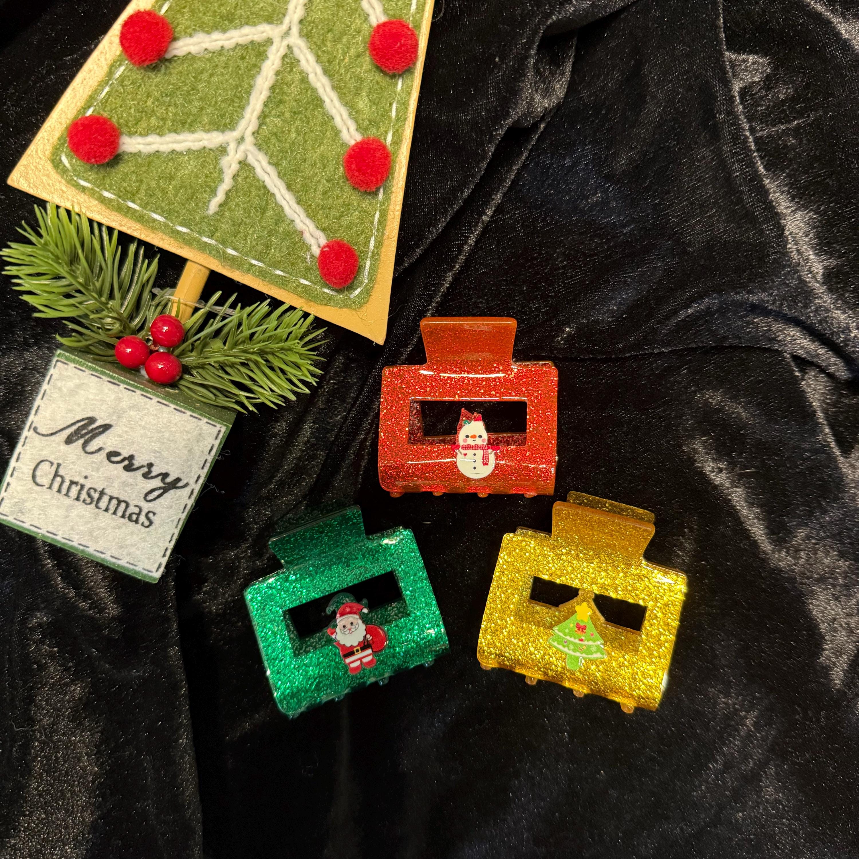 NWT ⚜️♥️⚜️ Social Strand Christmas Hair Claw Clips Set of 3 8S1A2807-5png_800.png?v=1699561781 main image 4