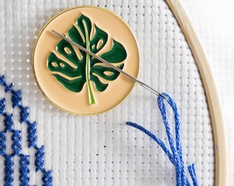 Monstera Needle Minder