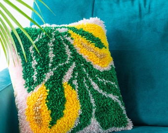 An Abundance of Lemons Latch Hook Cushion Kit