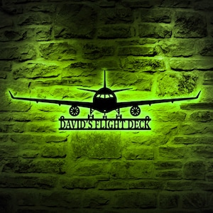 Letrero con nombre de avión personalizado con luces LED, regalo de aviación personalizado, letrero con nombre de avión, letrero de hangar, letrero con nombre de piloto, arte de pared de la fuerza aérea