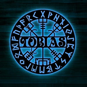 Letrero vikingo de metal personalizado con luz LED: arte de pared con nombre Vegvisir, brújula nórdica, regalo para papá, hijo o marido.