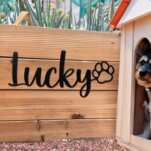 Nombre de mascota de metal personalizado con pata / Decoración de metal personalizada para perro / Letrero con nombre de perro / Regalo para mamá perro / Regalo para papá perro / Regalo conmemorativo para pérdida de mascota