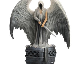 Gothic Angel of Death Statue – Winged Reaper with Sword Decor