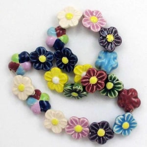 Daisy Flower Beads, Hand Painted Ceramic, Flower Jewelry, Peruvian Ceramic Beads