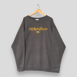 Vintage Iowa Hawkeyes Football Gray Sweatshirt 2XLarge Iowa Hawkeyes NCAA Embroidery Jumper University Of Iowa Jumper Iowa Sweater Size 2XL