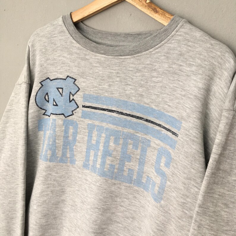 Vintage jaren 90 North Carolina Tar Heels voetbalshirt grote UNC Chapel Hill North Carolina NCAA trui met ronde hals North Carolina maat L afbeelding 3