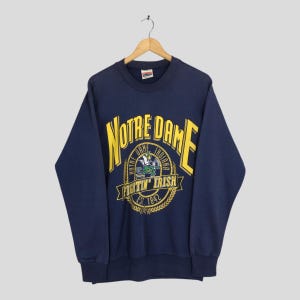 Vintage Notre Dame Fighting Irish NCAA Sweatshirt Medium University Of Notre Dame Crewneck Notre Dame Jumper ND Irish Football Sweater M