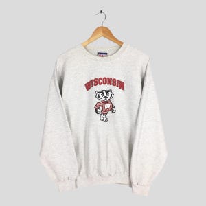 Vintage Wisconsin Badgers Sweatshirt Large University of Wisconsin Crewneck Wisconsin Bucky Badgers Printed Logo Sweater Uw Madison Jumper L