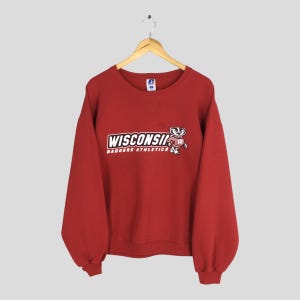 Vintage Wisconsin Badgers Red Sweatshirt Large University of Wisconsin Crewneck Wisconsin Badgers Printed Sweater UW Madison Jumper Size L