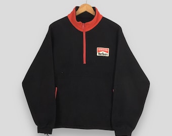 Sudadera polar negra vintage del equipo Marlboro Racing. Jersey grande con el logotipo bordado de Marlboro Racing. Suéter Marlboro Adventure Team, talla L.